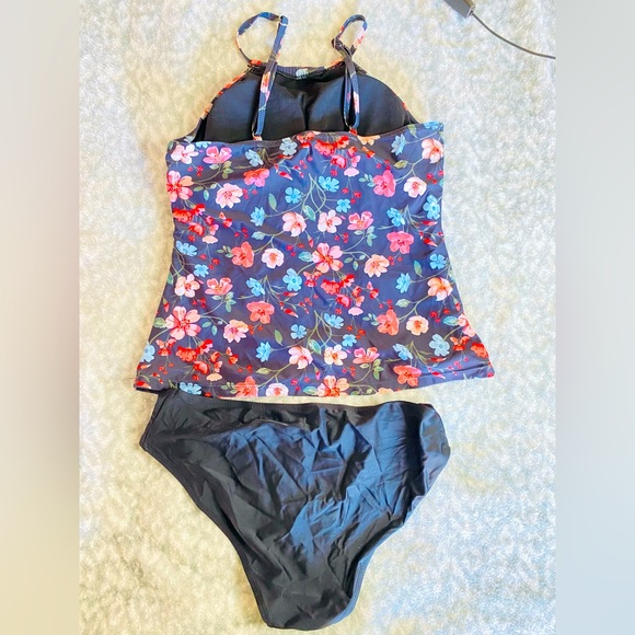 TEMPT ME L FLORAL ON BLACK TANKINI. RUCHING ON SIDES OF TOP NWOT - Picture 3 of 5